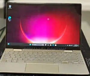 New Laptop HP Envy x360 8GB Intel Core i7 SSD 1T