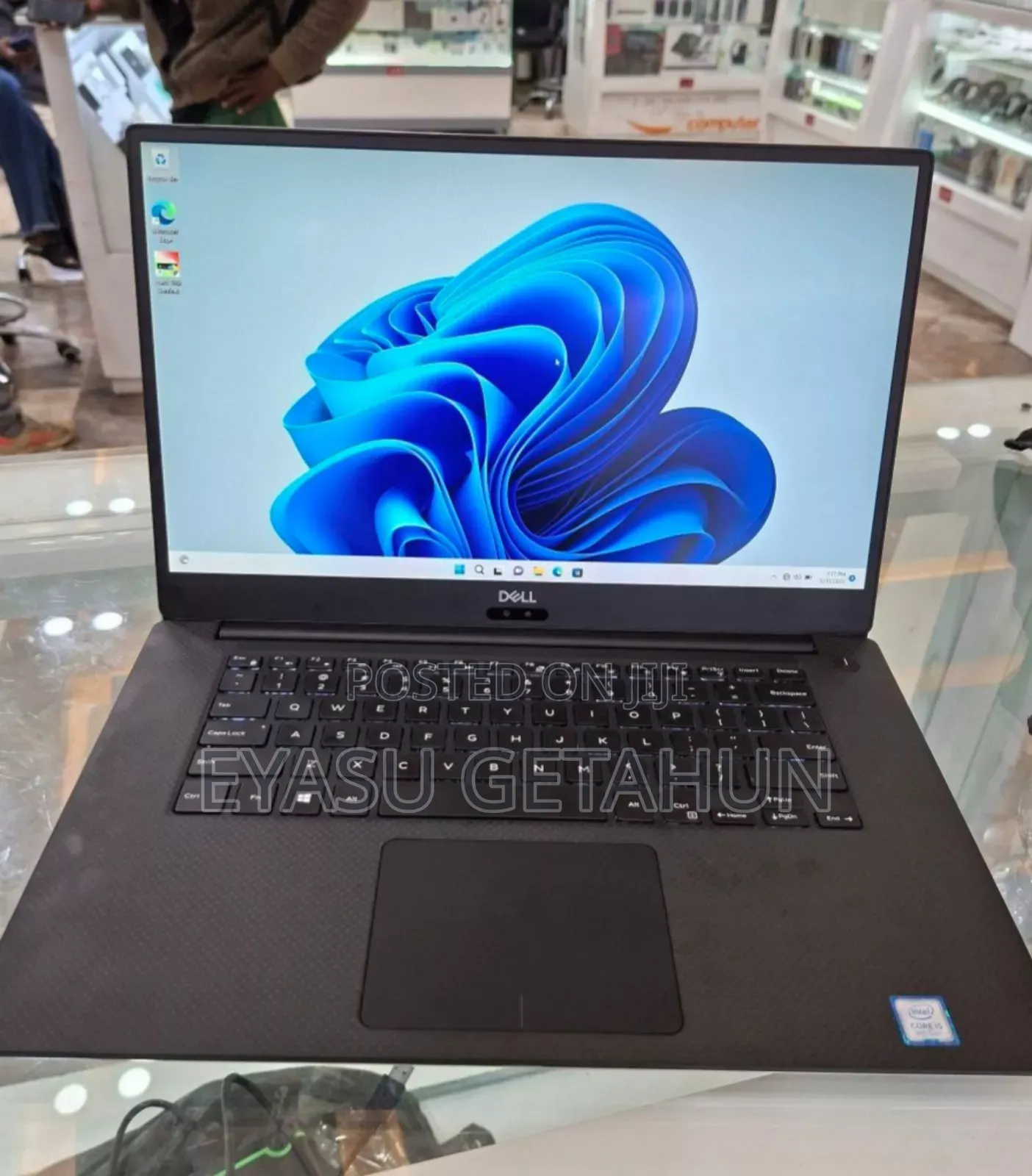 New Laptop Dell Precision 15 5540 16GB Intel Core i5 SSD 256GB