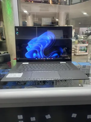 Photo - New Laptop HP Spectre 16GB Intel Core I7 SSD 512GB