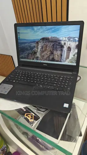 New Laptop Dell Inspiron 15 8GB Intel Core i3 HDD 1T