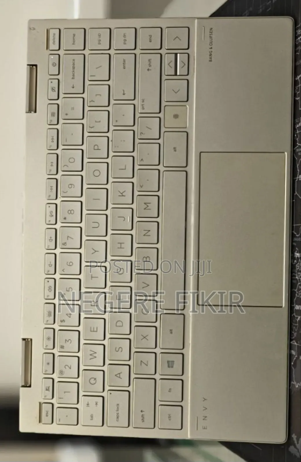 New Laptop HP Envy x360 8GB Intel Core i7 SSD 1T