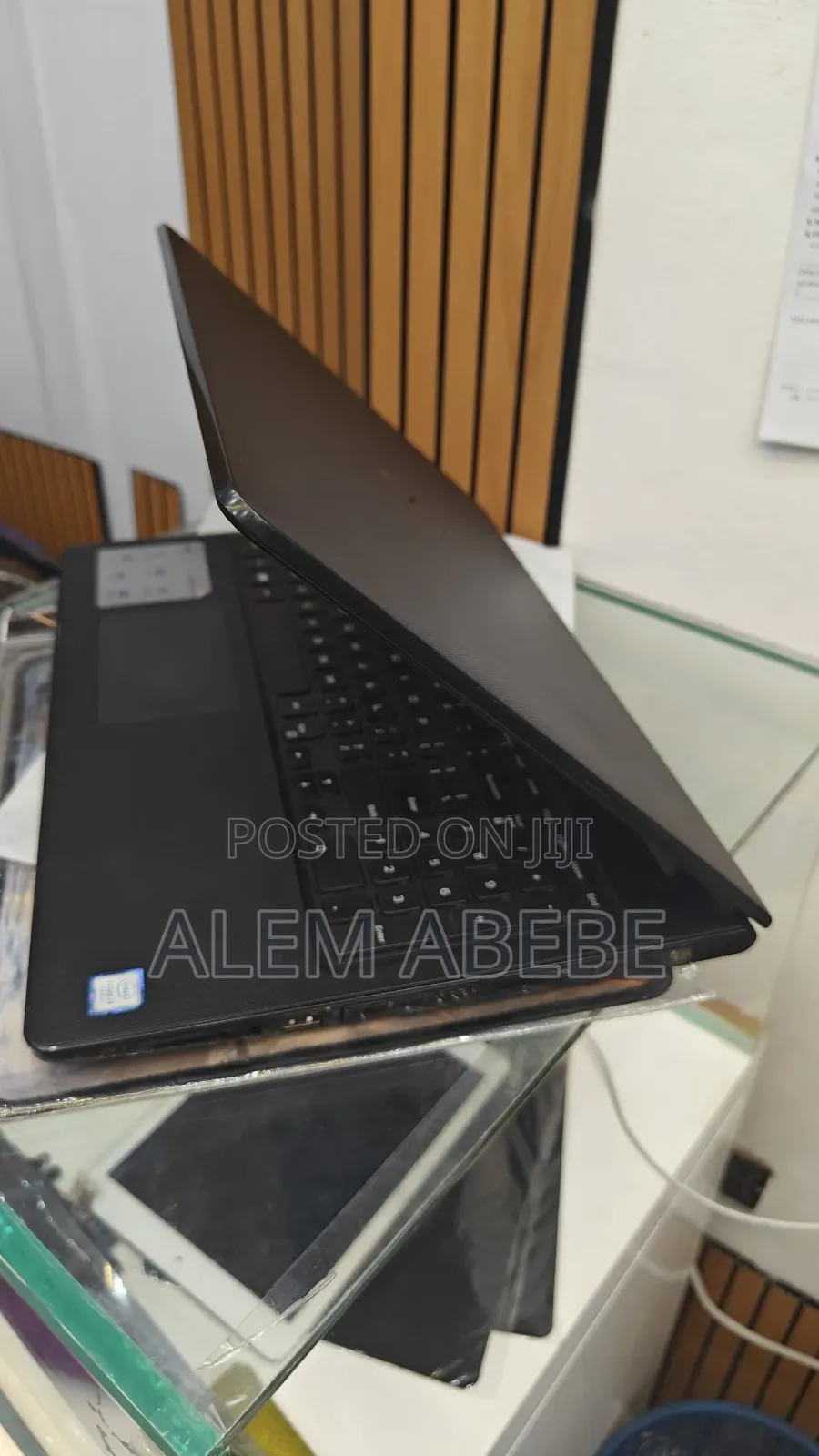 New Laptop Dell Inspiron 15 8GB Intel Core I3 HDD 1T