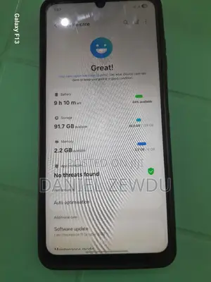 Photo - New Samsung Galaxy A06 128 GB Bronze