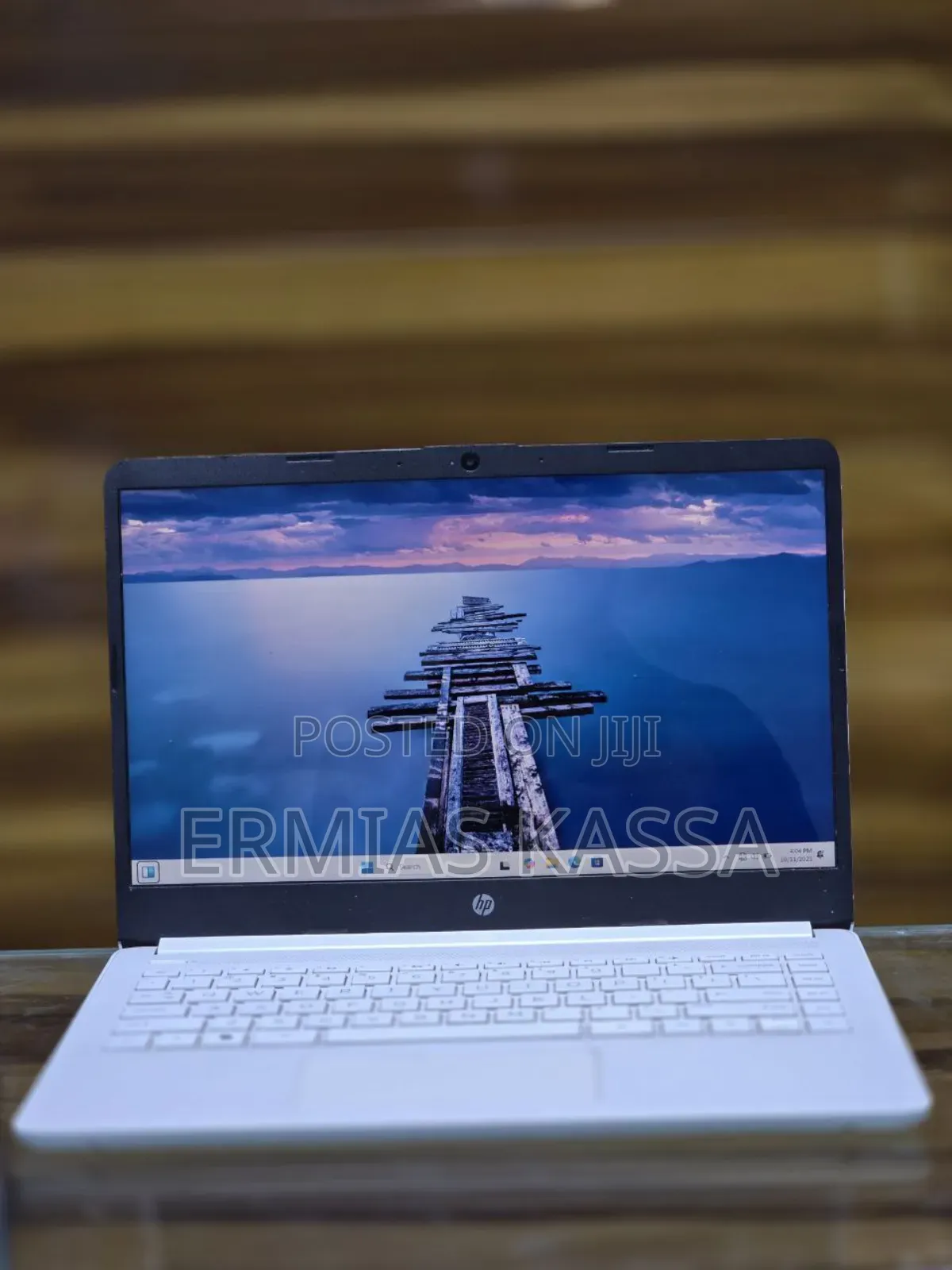 New Laptop HP Stream Notebook 4GB Intel Celeron SSD 72GB