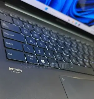 New Laptop Asus ZenBook 13 UX331UN 16GB Intel Core I7 SSD 512GB