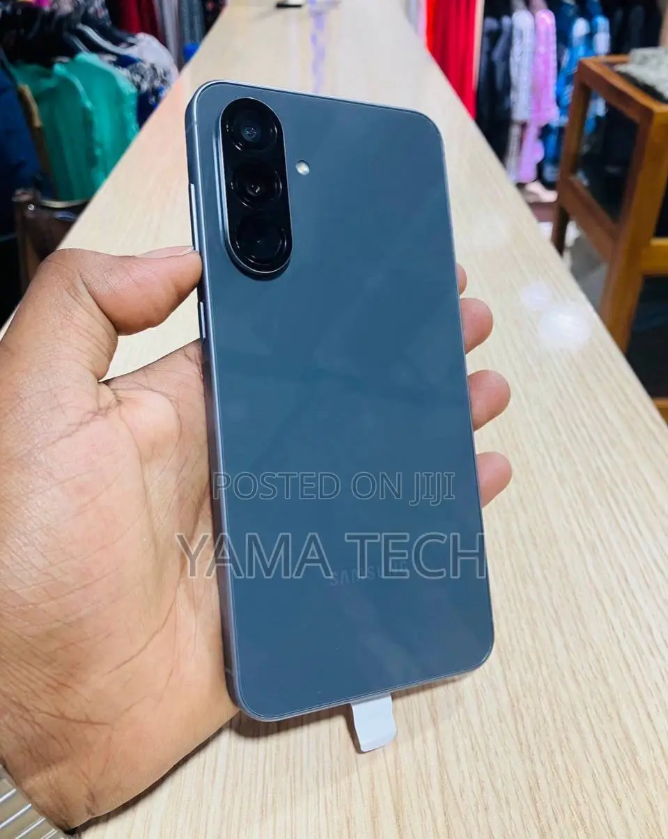 New Samsung Galaxy A56 256 GB Gray