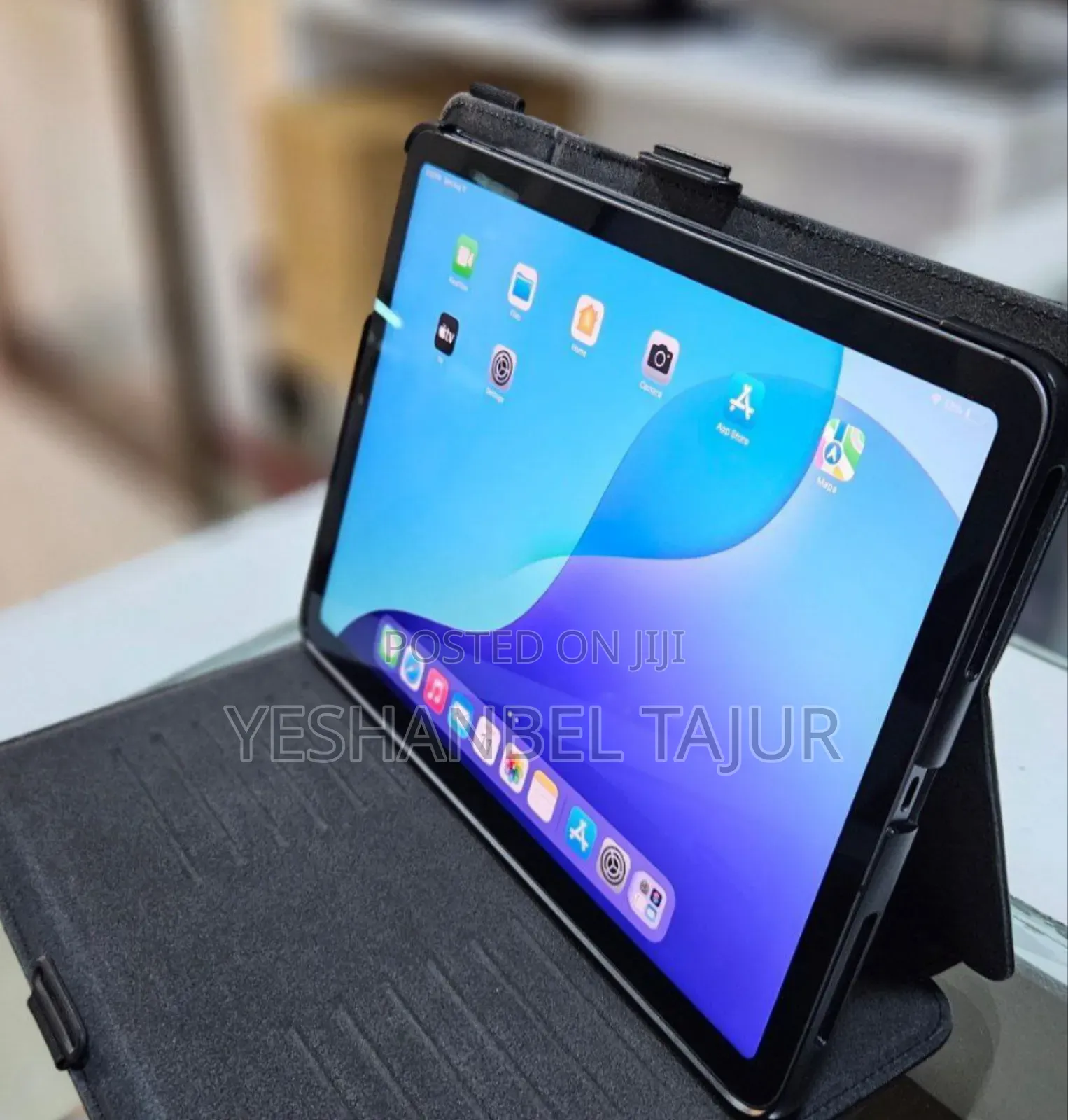 New Apple iPad Air 64 GB Gray