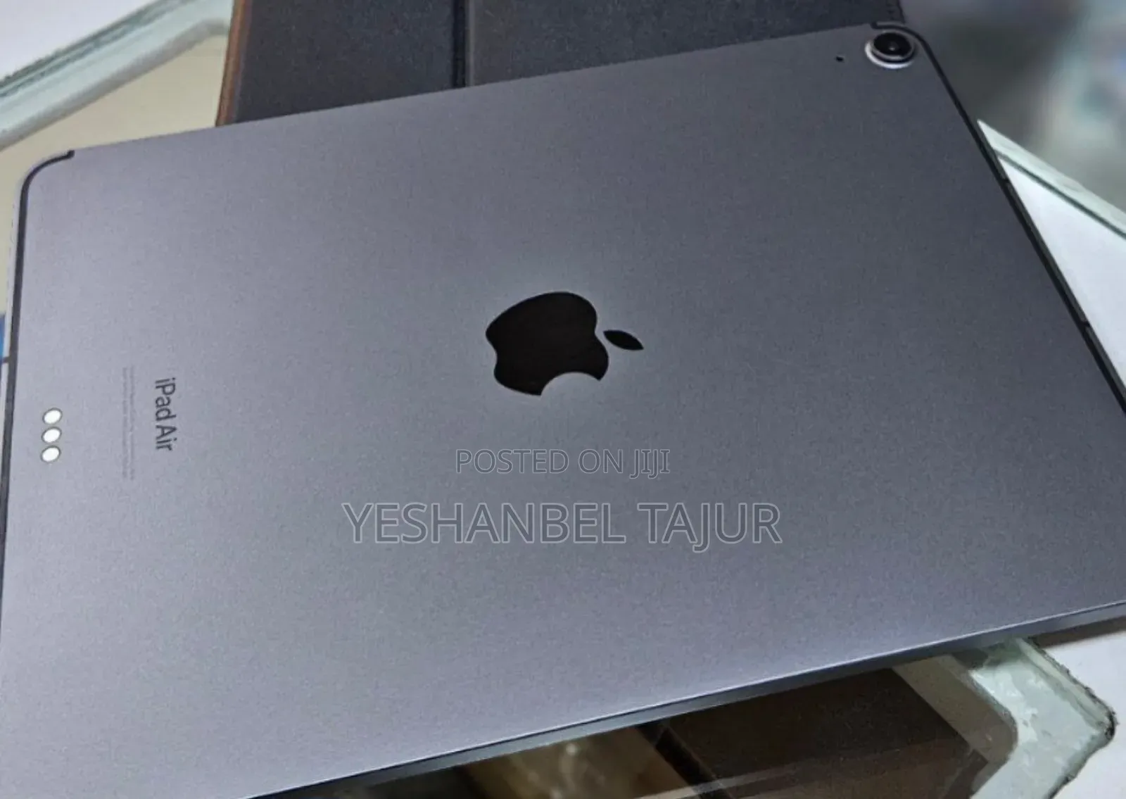 New Apple iPad Air 64 GB Gray