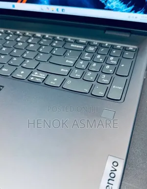 New Laptop Lenovo Yoga 7i 16GB Intel Core I7 SSD 512GB