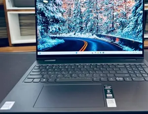 New Laptop Lenovo Yoga 7i 16GB Intel Core I7 SSD 512GB