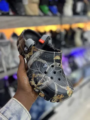 Photo - Iconic Crocs 39,40,41,42,43,44 