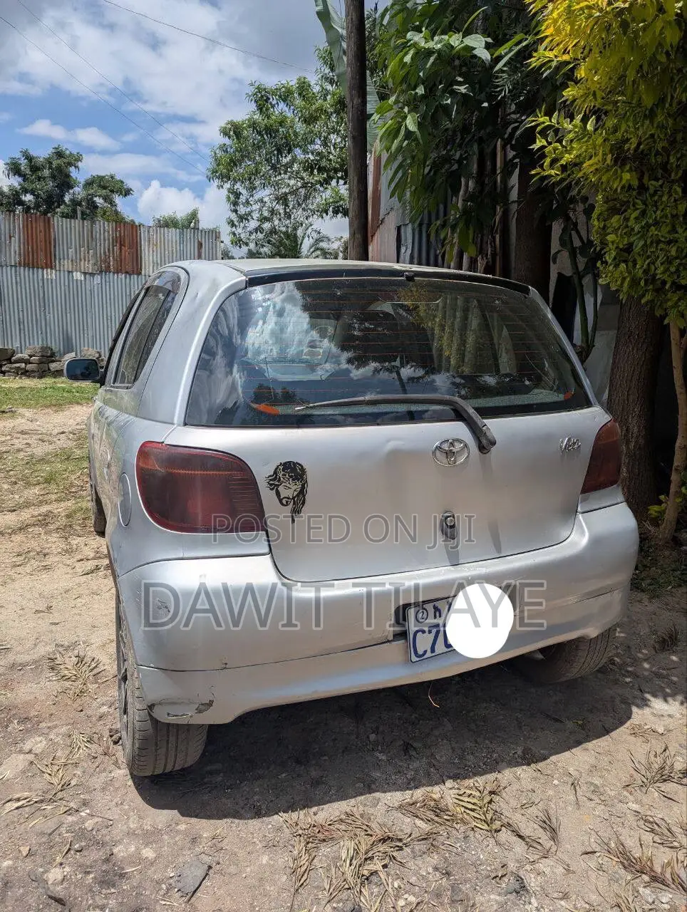 Toyota Vitz 2002 Silver