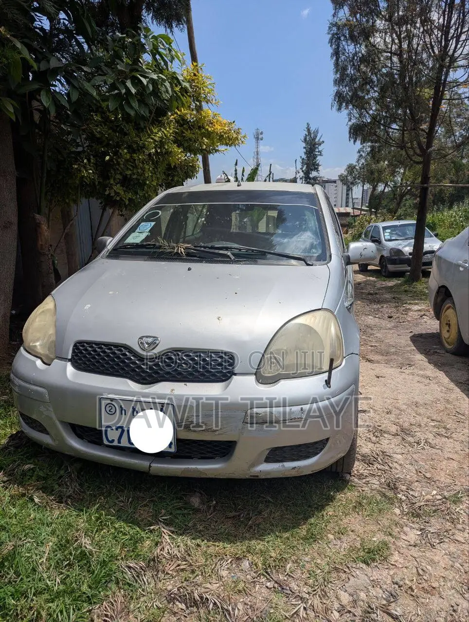 Toyota Vitz 2002 Silver
