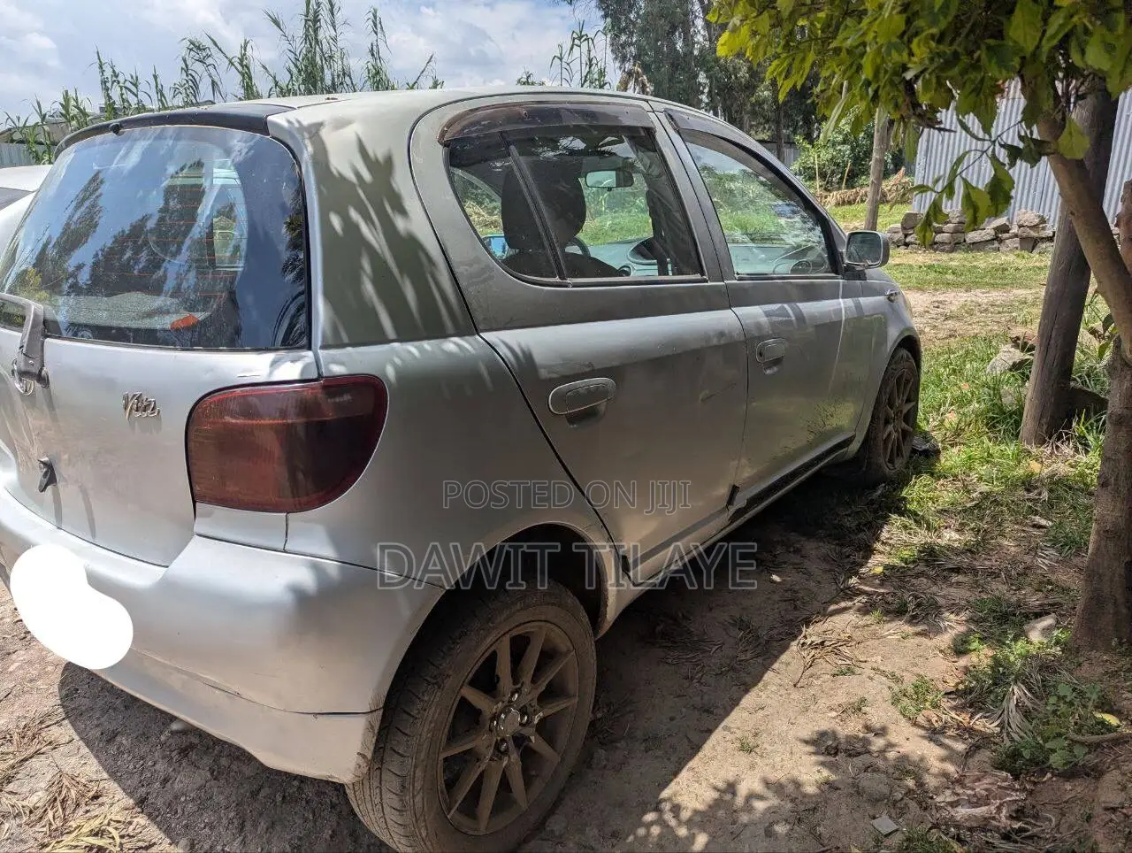 Toyota Vitz 2002 Silver