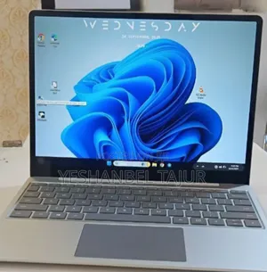 New Laptop Microsoft Surface Laptop 8GB Intel Core i5 SSD 128GB