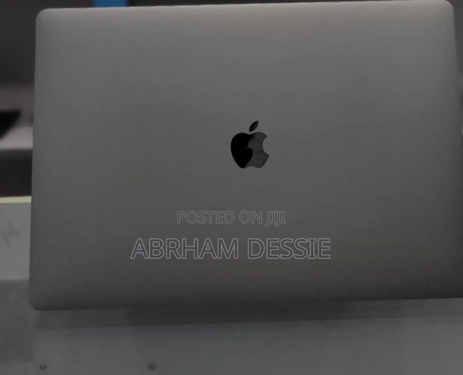 New Laptop Apple MacBook Pro 2019 16GB Intel Core I7 SSD 512GB