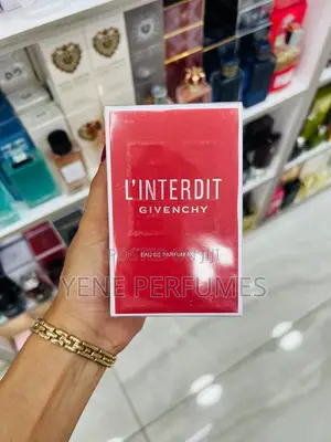 Photo - Ladies Perfumes