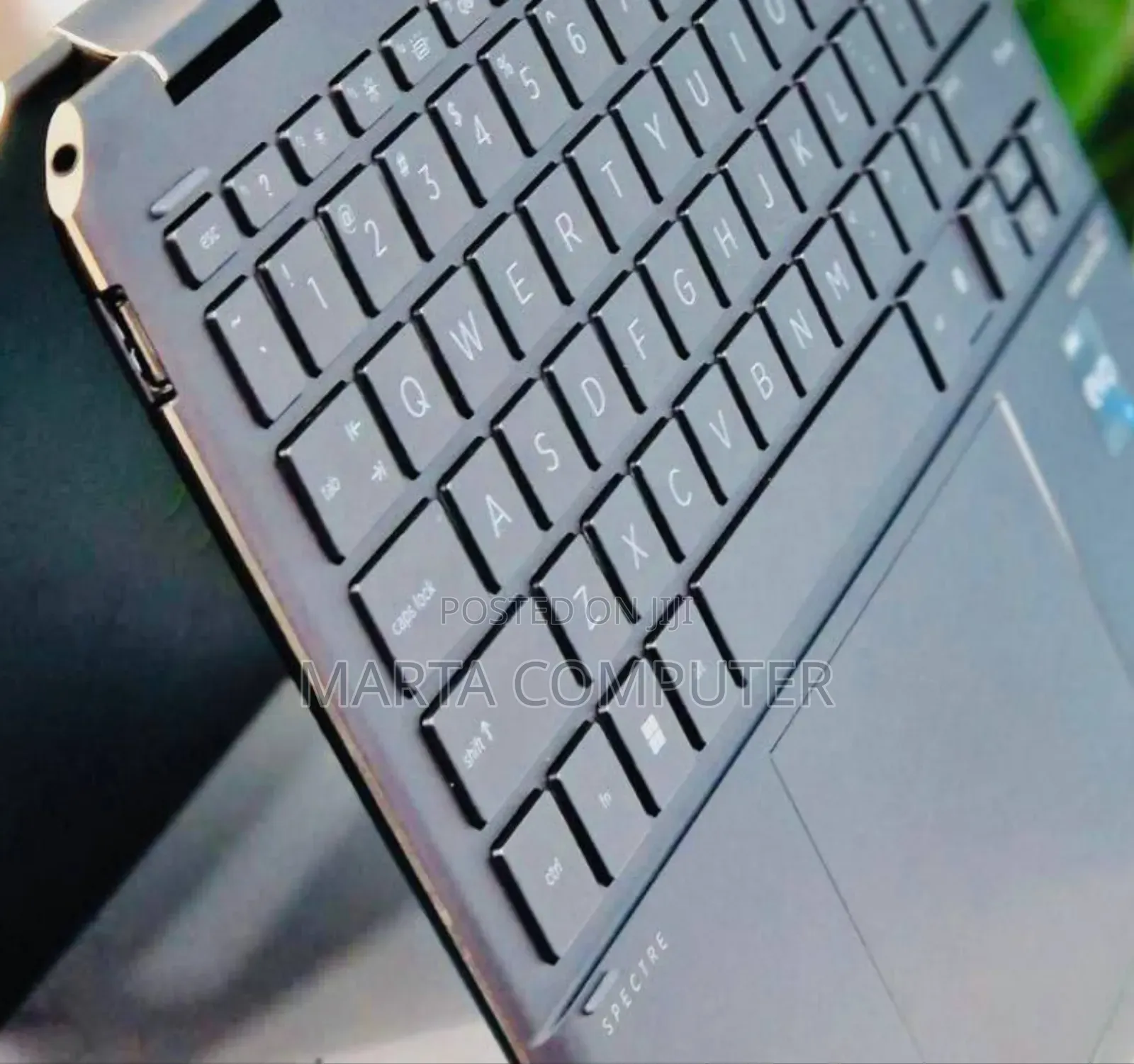 New Laptop HP Spectra 13 16GB Intel Core I7 SSD 2T