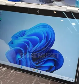 New Laptop HP Envy X360 8GB Intel Core I7 SSD 1T