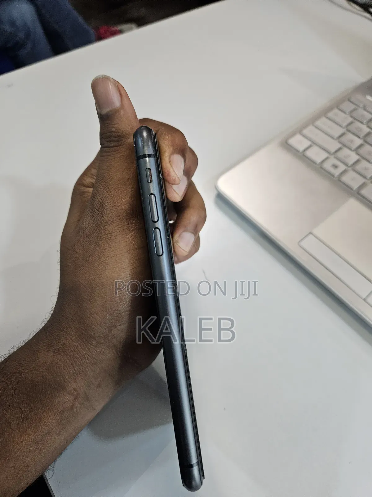 Apple iPhone 11 64 GB Black