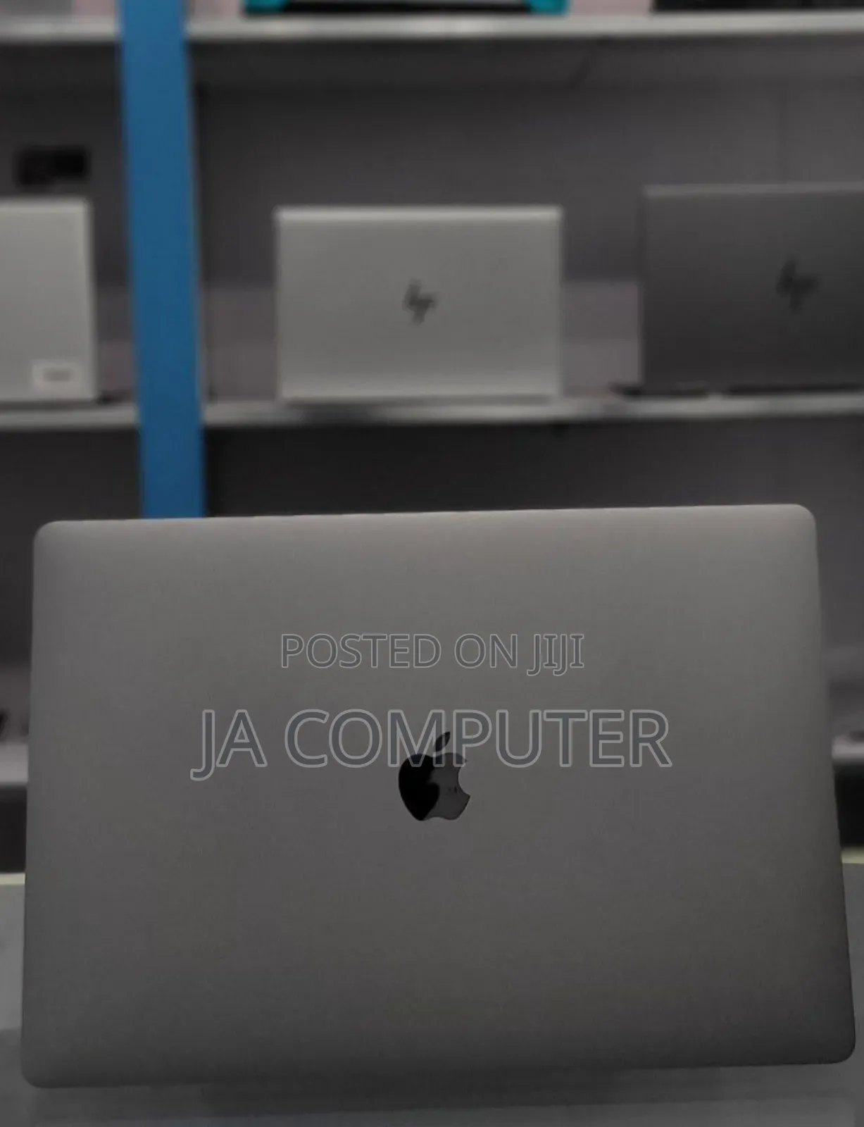 New Laptop Apple MacBook Pro 2019 16GB Intel Core I7 SSD 512GB