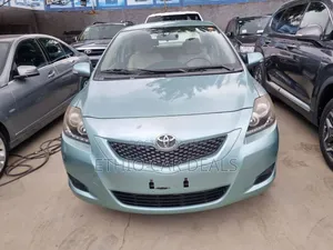 Photo - Toyota Yaris 1.8 TS 2008 Green