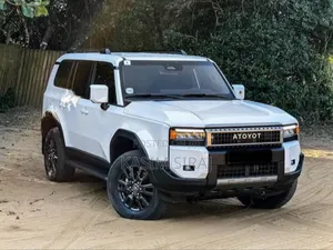 New Toyota Land Cruiser Prado 2.4 Hybrid 2025 White