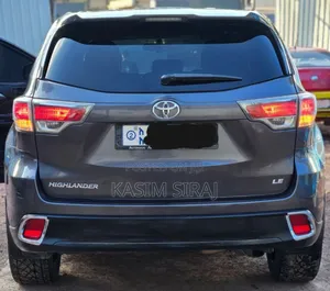 Toyota Highlander Limited 4dr SUV (3.5L 6cyl 6A) 2015 Gray