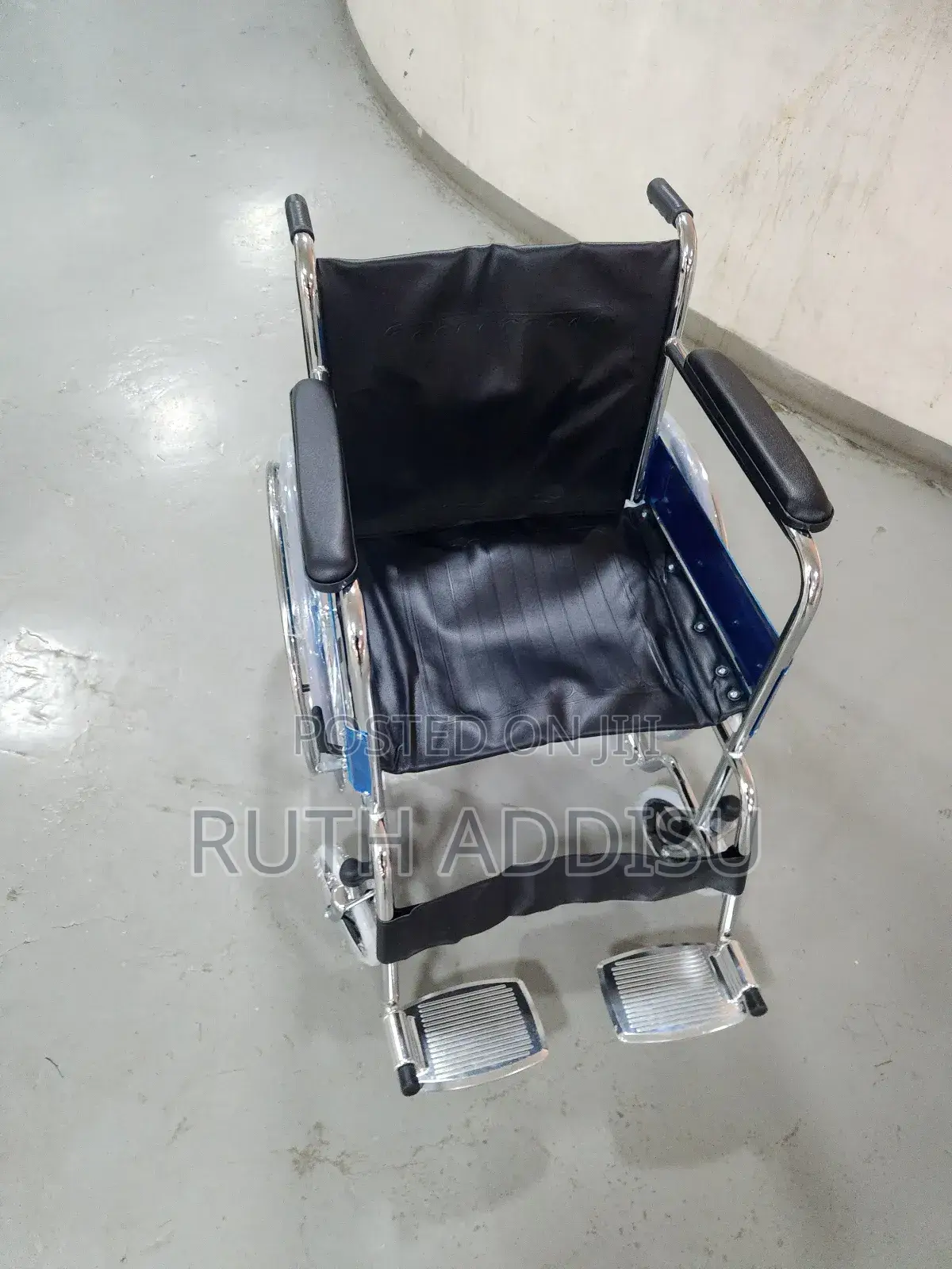 Foldae Wheelchair痛哭wheelchair痛苦wheelchair寄給wheelchair者的wheelchair