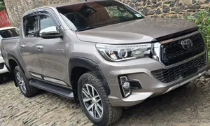 Photo - Toyota Hilux Revo Double Cab Deisel 2.4 AWD 2020 Gray