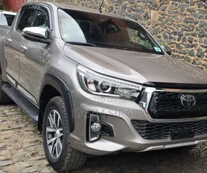 Toyota Hilux Revo Double Cab Deisel 2.4 AWD 2020 Gray