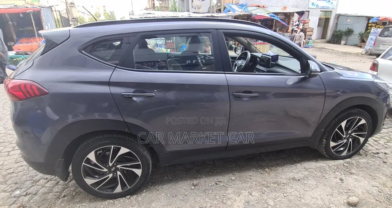 Hyundai Tucson SE AWD 2019 Gray