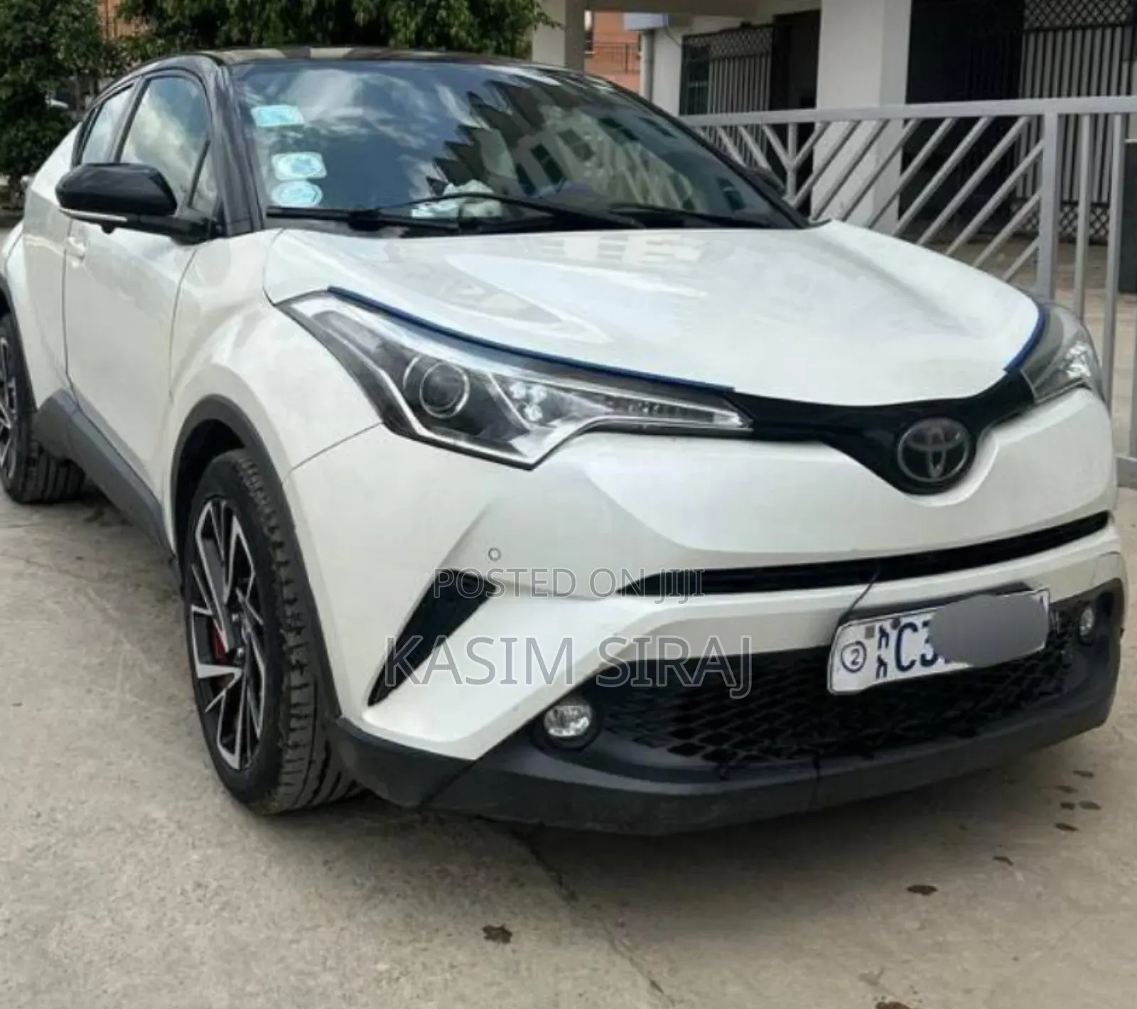Toyota C-HR Limited 2021 White