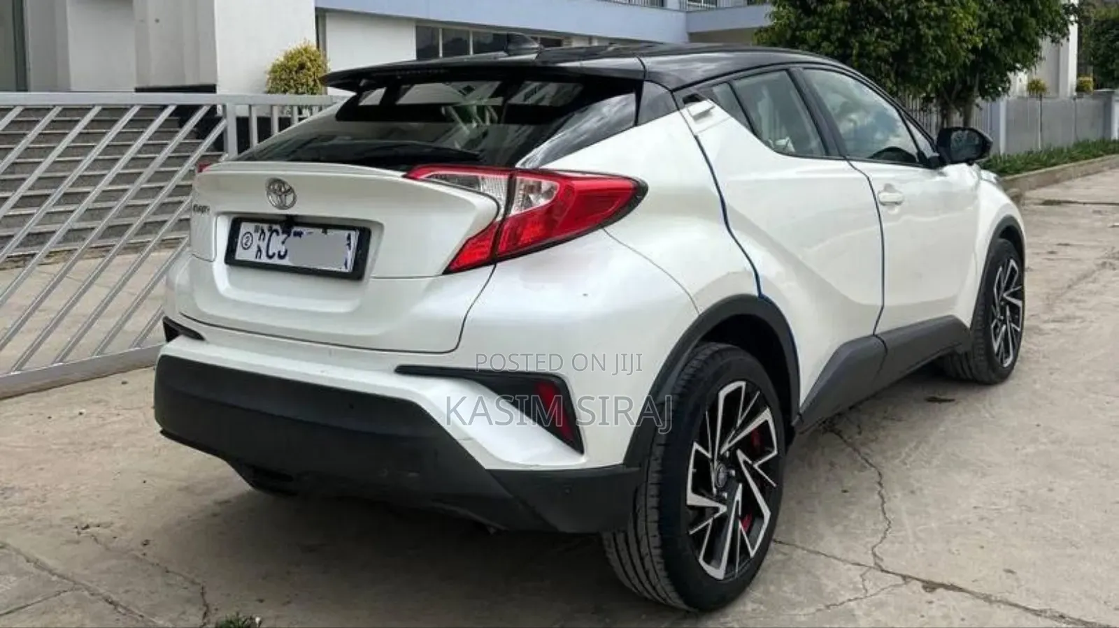 Toyota C-HR Limited 2021 White