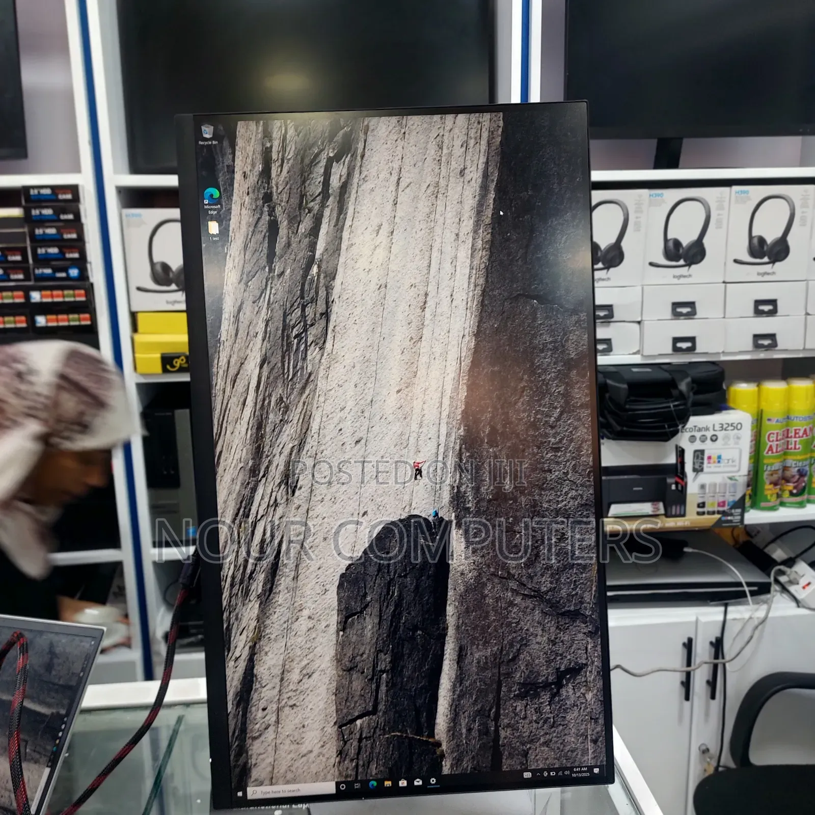 Dell 27 Inch Monitor