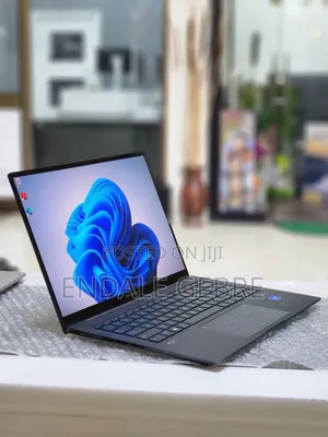 New Laptop Asus Zenbook 14 UX434 16GB Intel Core I7 SSD 512GB