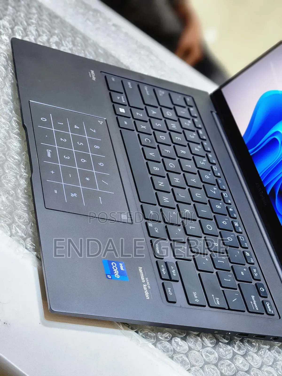 New Laptop Asus Zenbook 14 UX434 16GB Intel Core I7 SSD 512GB