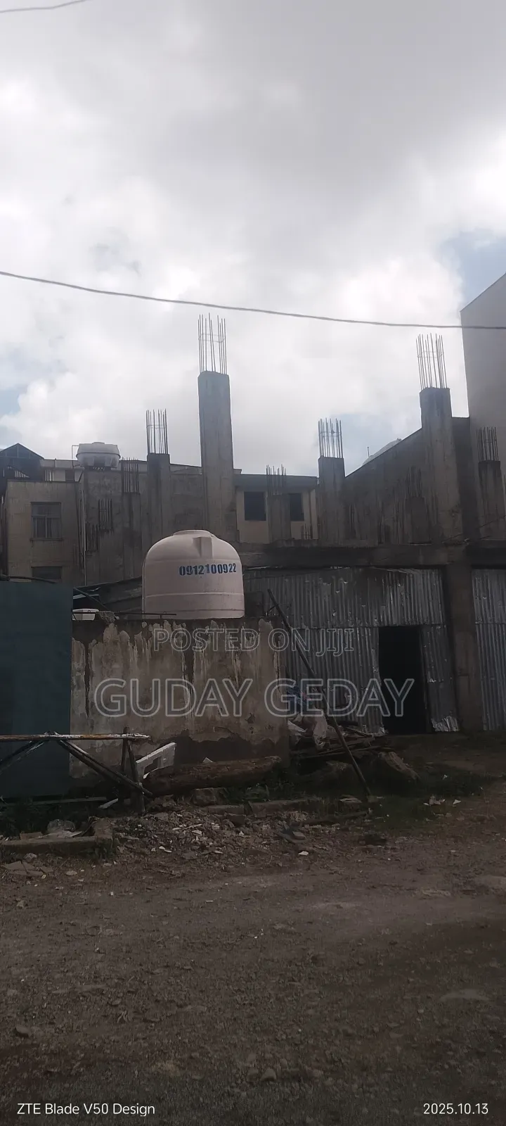 20bdrm Block of Flats in Yeka for sale