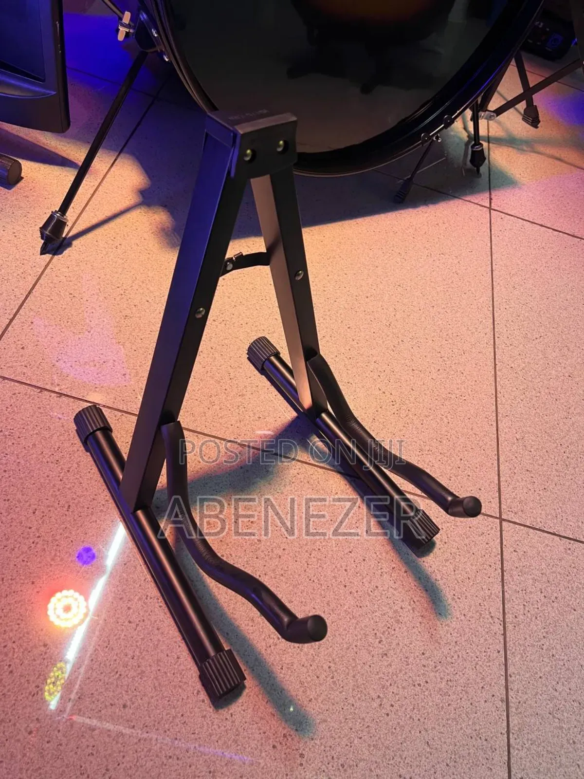 Guitar Stand