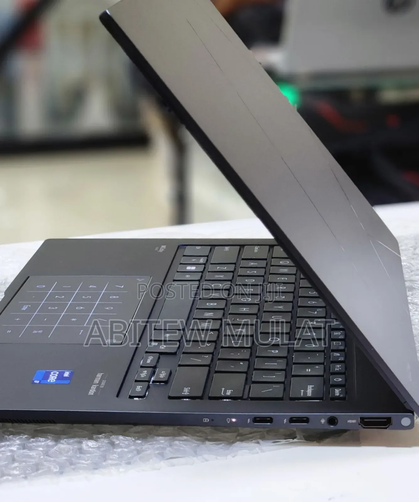 New Laptop Asus Zenbook 14 UX434 16GB Intel Core I7 SSD 512GB