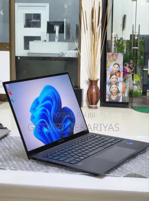 New Laptop Asus Zenbook 14 UX434 16GB Intel Core I7 SSD 512GB