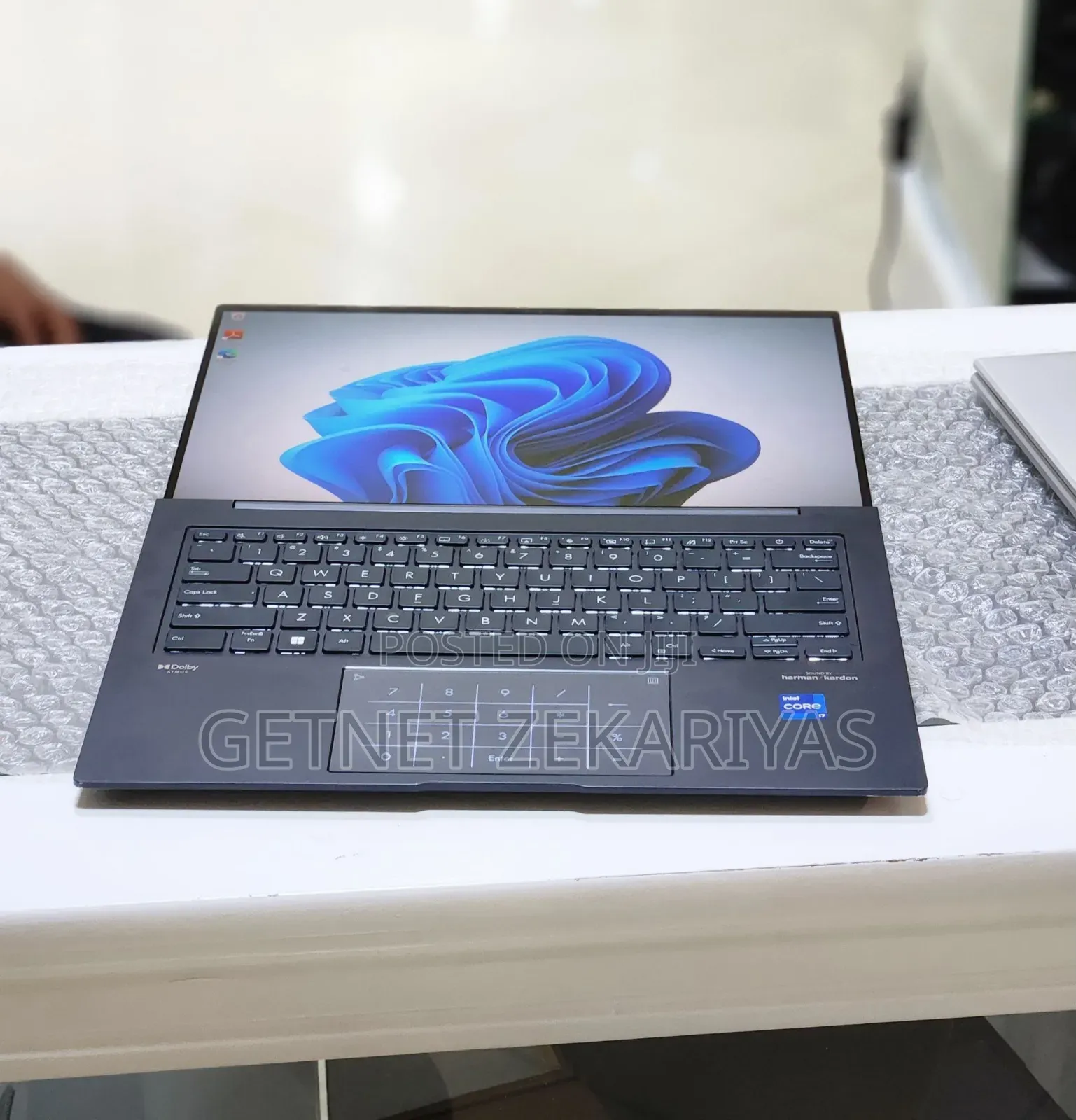 New Laptop Asus Zenbook 14 UX434 16GB Intel Core I7 SSD 512GB