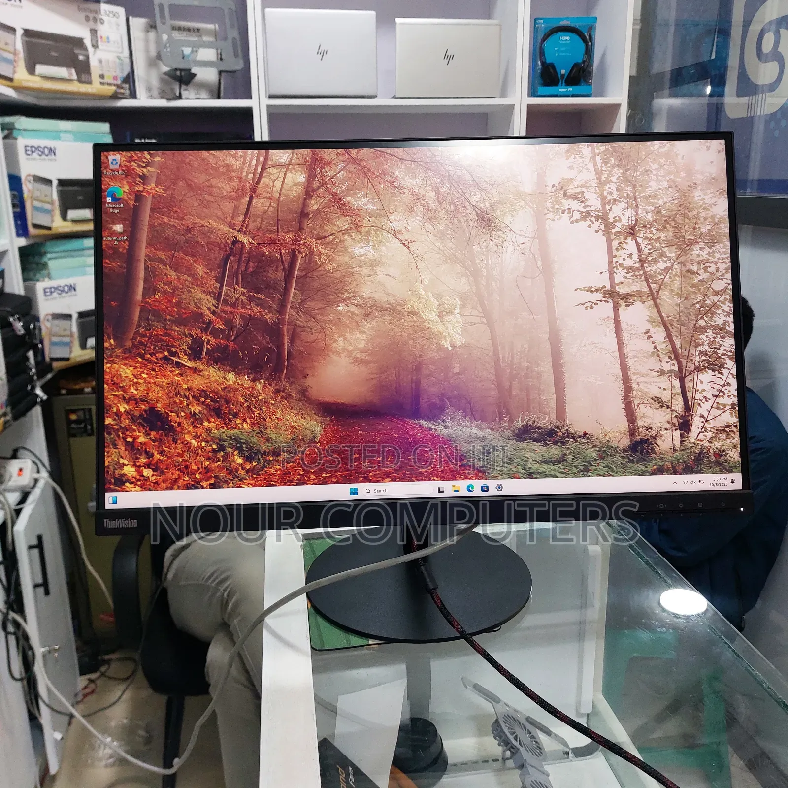 Lenovo 27-Inch Monitor