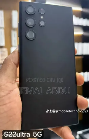 Photo - Samsung Galaxy S22 Ultra 512 GB Black
