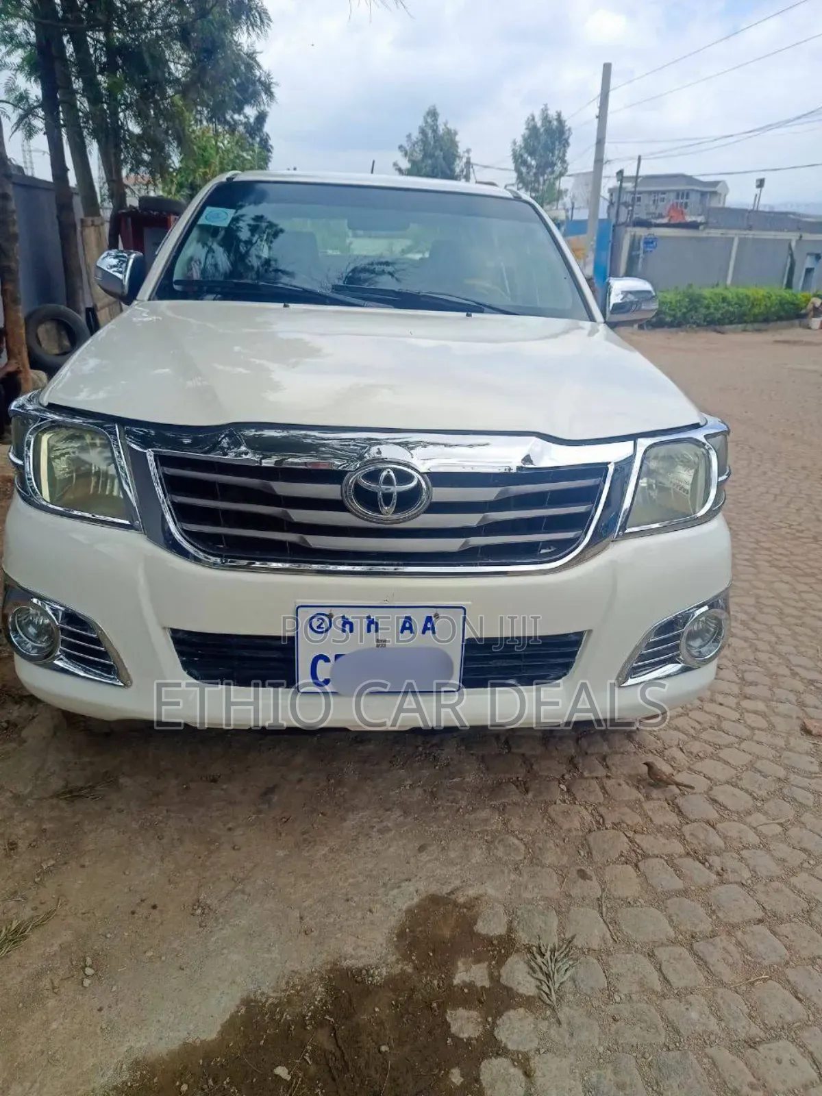 Toyota Hilux WORKMATE 2015 White