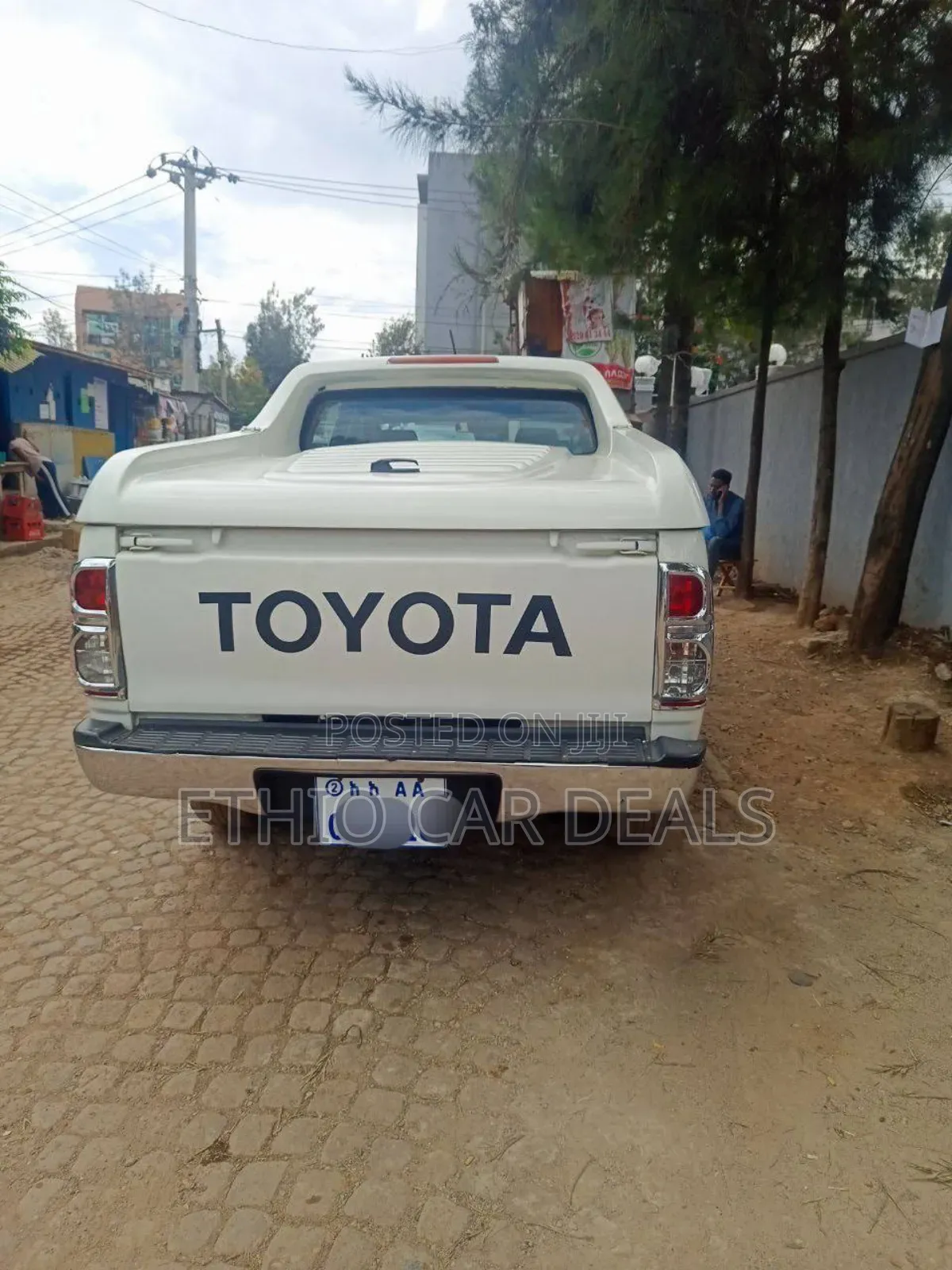 Toyota Hilux WORKMATE 2015 White