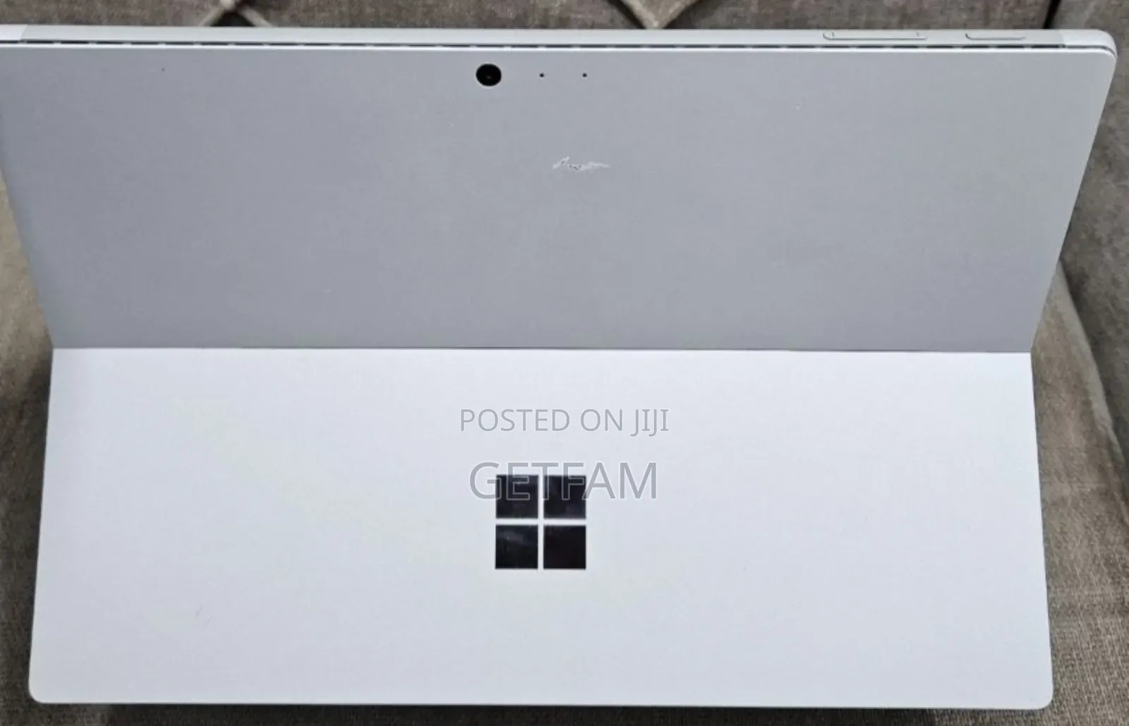 New Laptop Microsoft Surface 8GB Intel Core I7 SSD 256GB