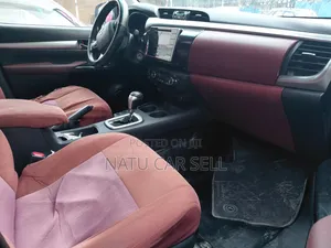 Toyota Hilux 2016 White