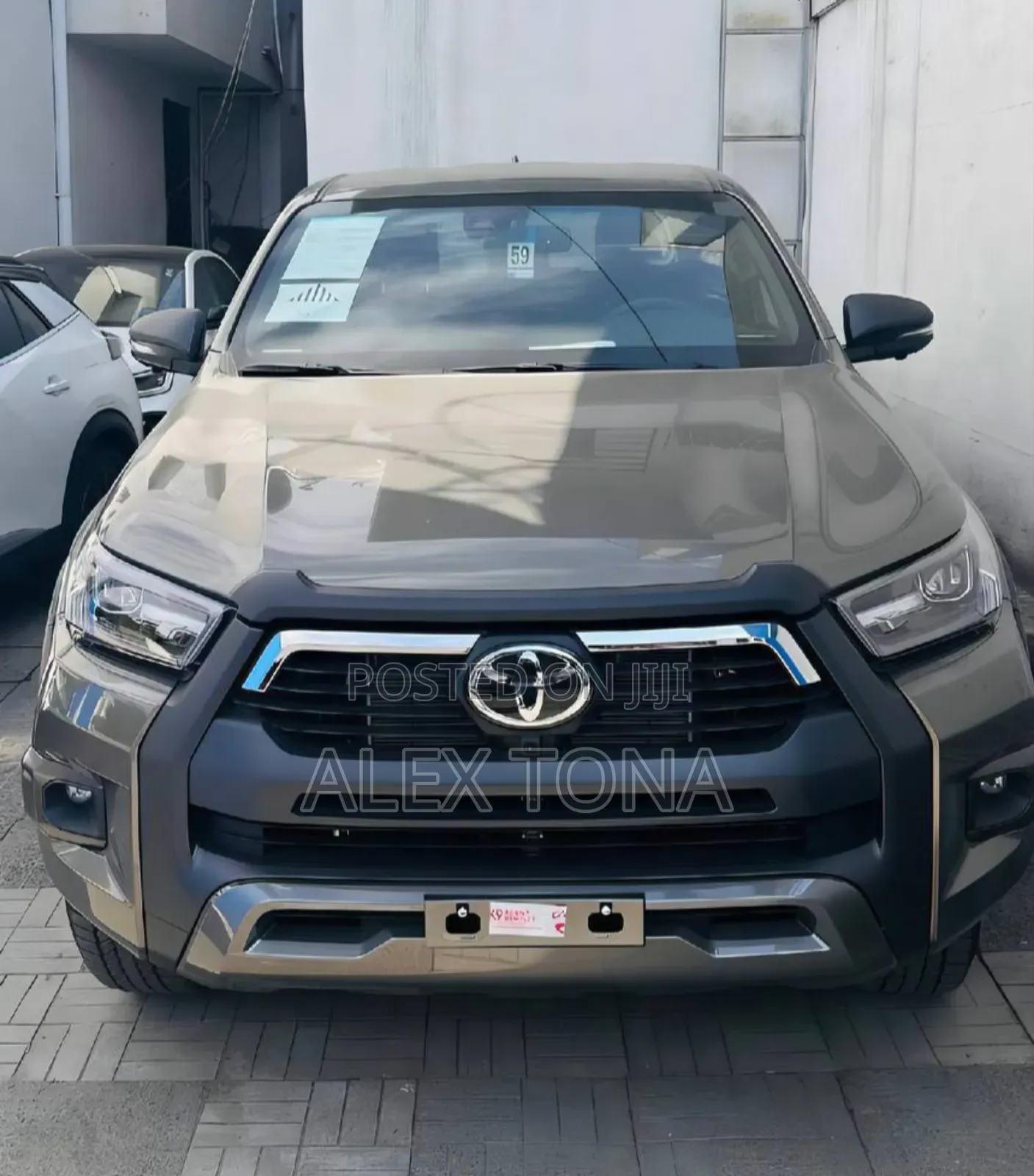 New Toyota Hilux 2025 Gray