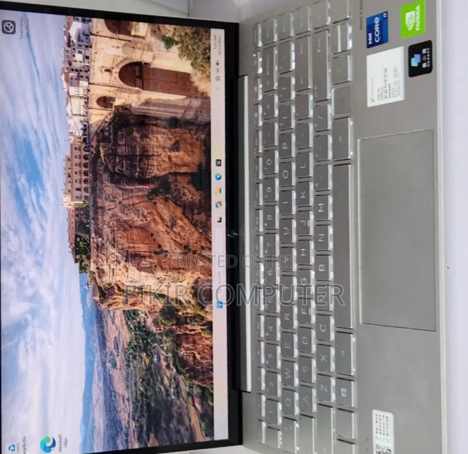 New Laptop HP Envy X2 16GB Intel Core I7 SSD 1T